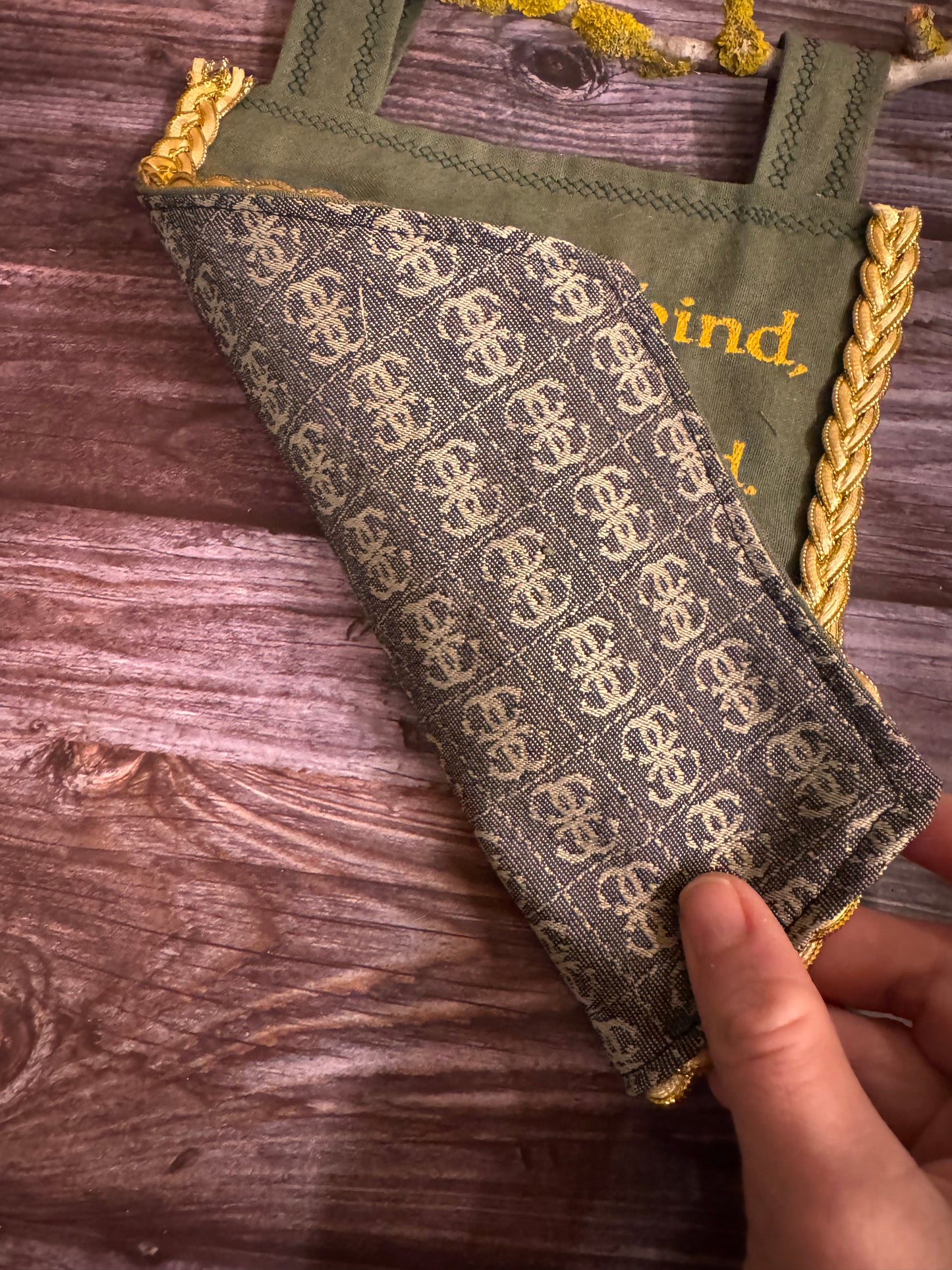 Tolkien Embroidered Banner🌿✨