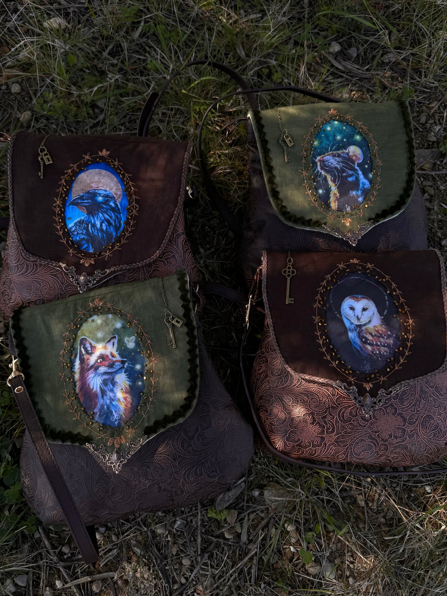 TO ORDER CROW Spirit Animal Bag (Processing time 45 days)