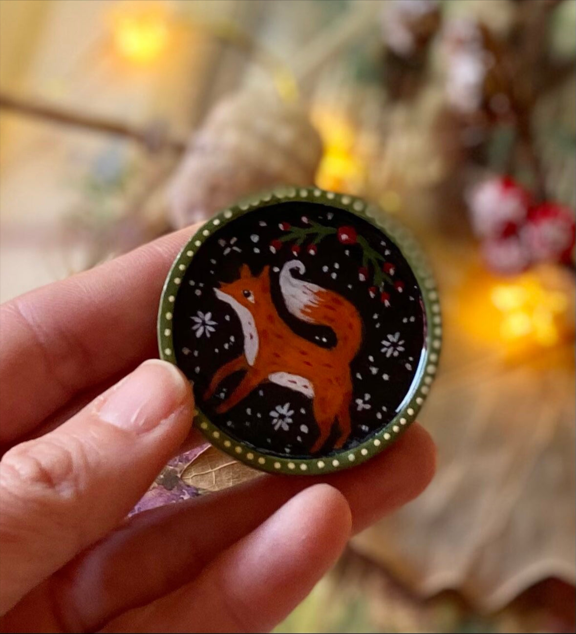 ✨Free Shipping✨Folsky Fox Brooch. Handpainted